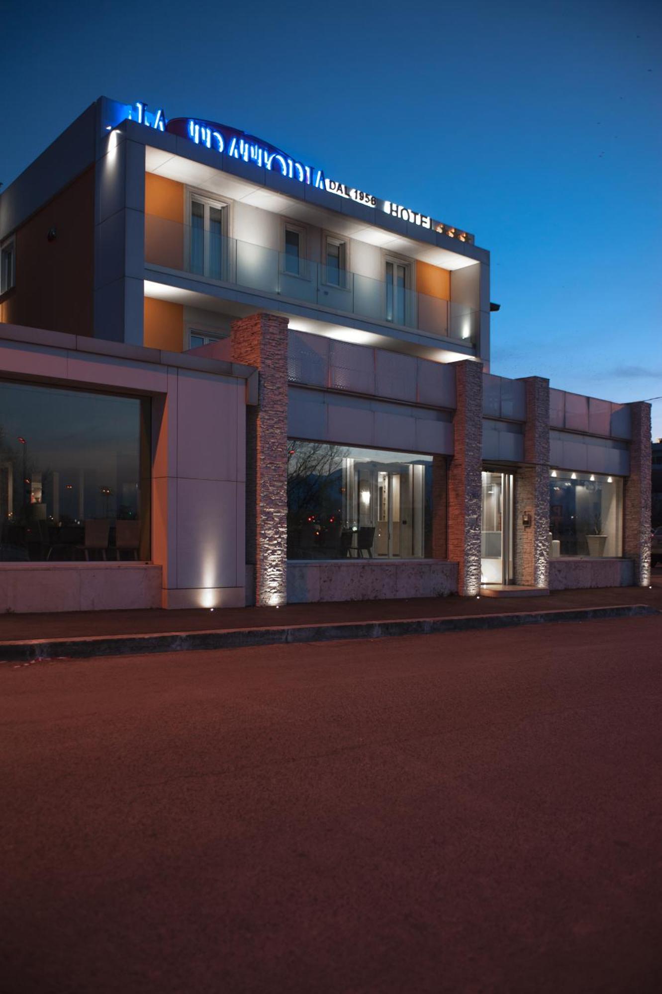 Hotel Testani Frosinone Exterior photo